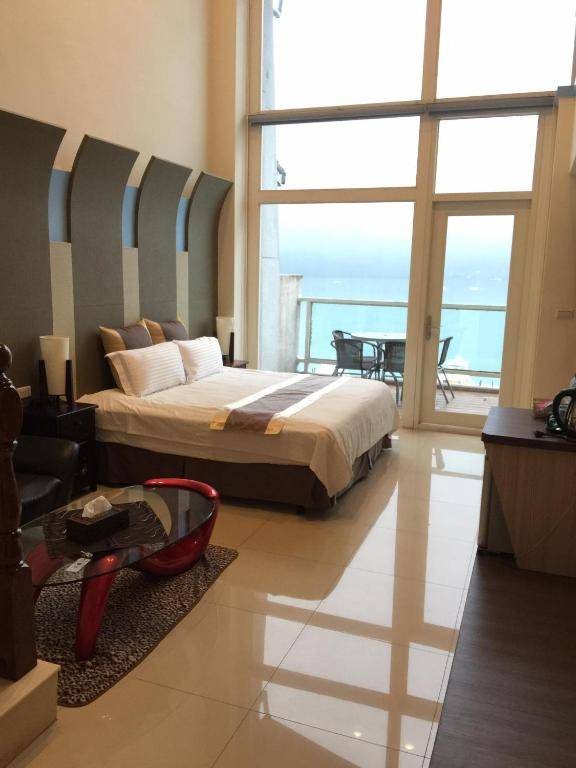 ▲每一間房間都有湖景優勢，欣賞山光水色免出門（圖：明湖采堤渡假館）