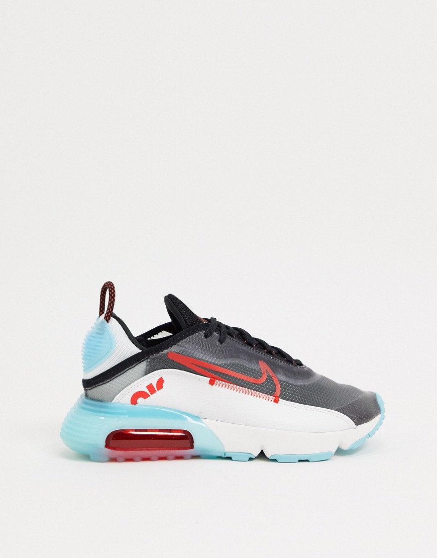 Trainers by Nike Switch up your rotation Low-profile design Pull tab for easy entry Lace-up fastenin