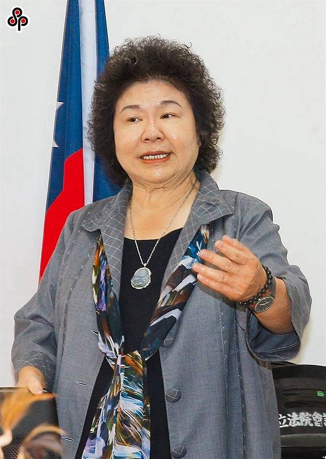 批評陳菊謝寒冰挨告 法官判決無罪