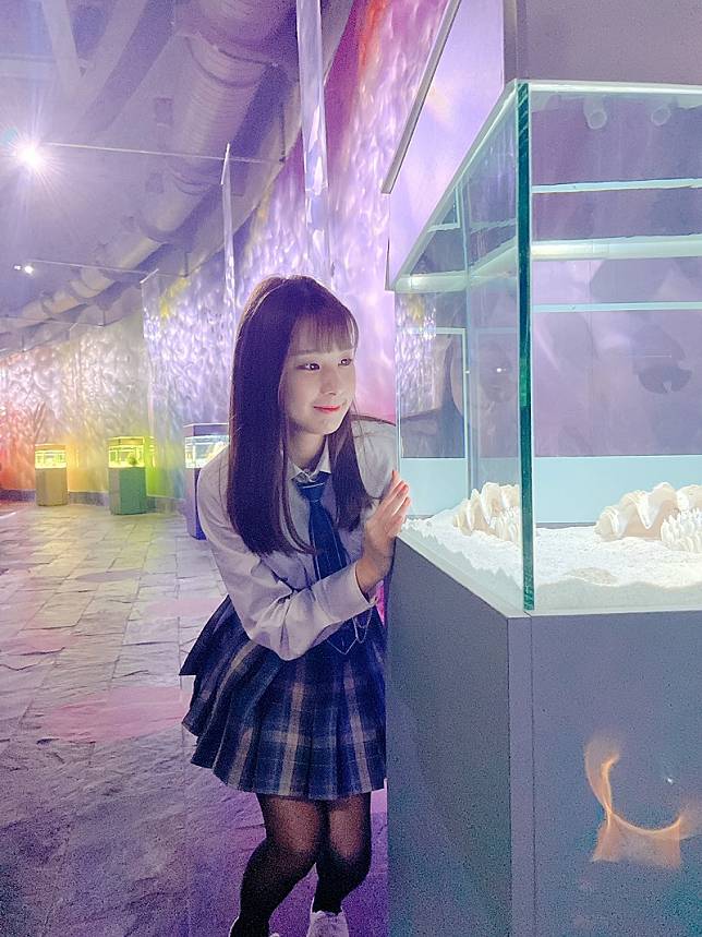 長達34公尺的色水廊道成為夢幻打卡點(圖片提供：泥泥汝 IG@niniru621)