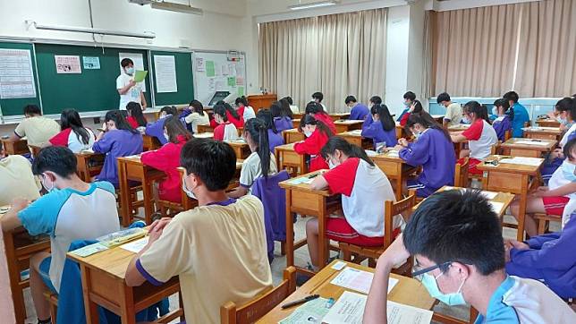 新北男學生仍不戴好口罩露出口鼻 恐面臨「5科零分」