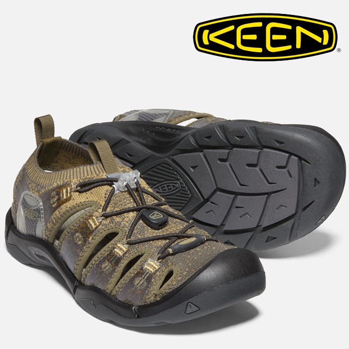 EVOFIT ONE 系列強調「自然」。不單顏色上融入大自然的色彩，更運用了編織設計，彈性靈活之餘，同時輕薄貼腳。打造出有如穿著襪子一樣行走的舒適自然感，像第二層皮膚般為你每一步提供保護。鞋身採用了 