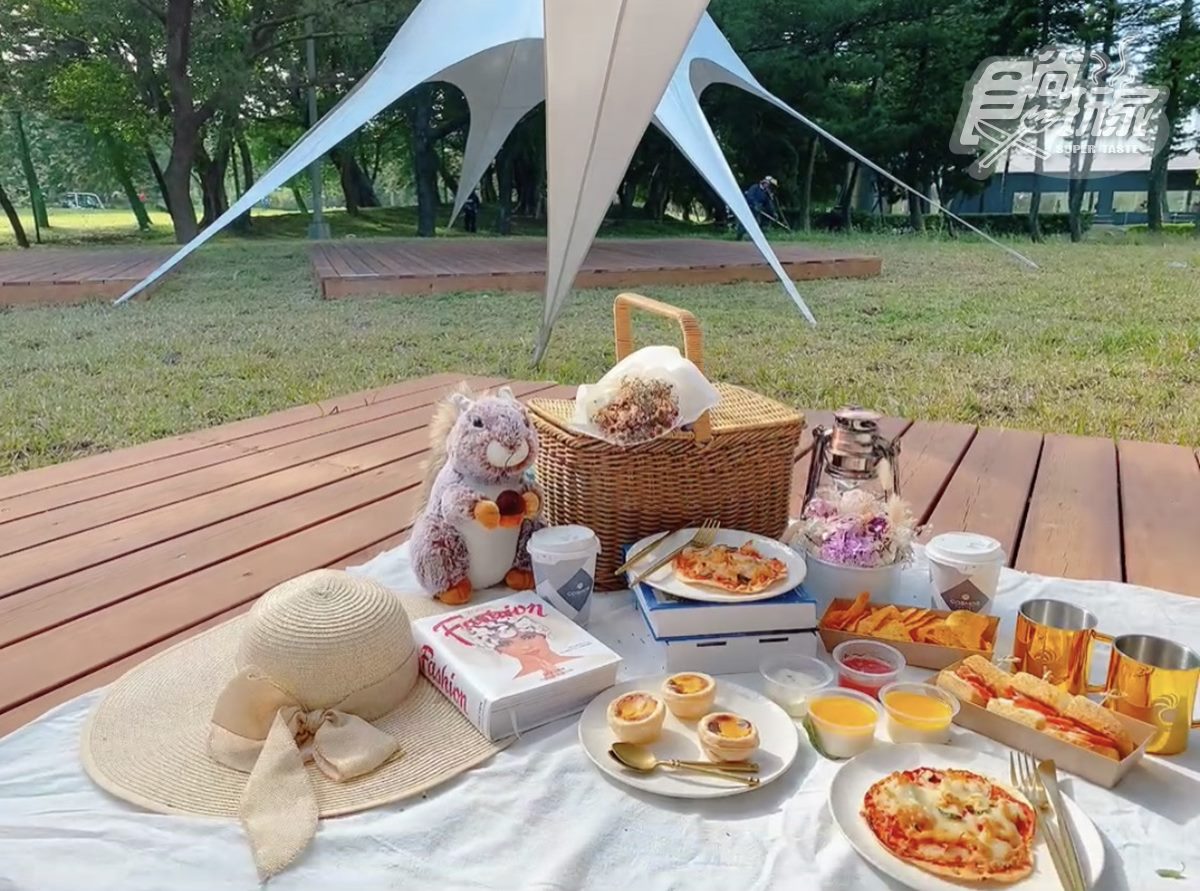 露營車有網美大浴缸！松鼠主題露營「朋趣」爽嗑火烤兩吃，還有旋轉木馬可玩