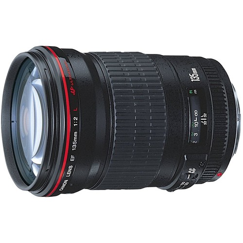 【商品特色】■ 35mm換算=216mm■ 濾鏡尺寸：72 mm■ 全片幅機適用產品功能與規格之更新，恕不另行通知。以上規格與附件僅供參考，詳細功能規格請洽相關入口網站皆有標示。