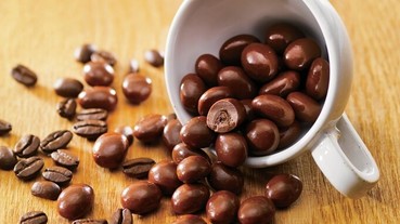 西雅圖承認以低價咖啡豆混高價賣！家樂福、大潤發、全聯全面下架：1月25日前憑發票可退貨