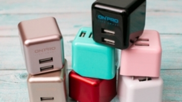 迷你超可攜，你的旅遊小夥伴 ONPRO UC-2P01 Plus USB 急速充電器