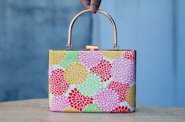 經典波士頓 復古硬殼口金包