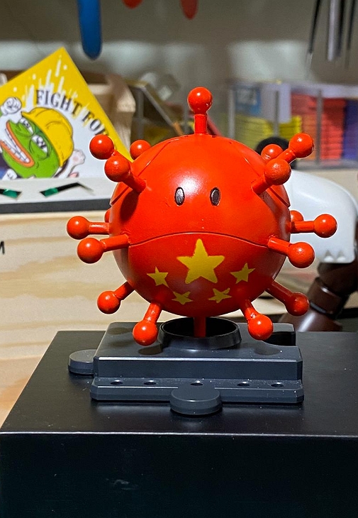 武漢肺炎是在哈囉？香港模型工作室將鋼彈Haro 哈囉模型改裝成「武漢哈囉」