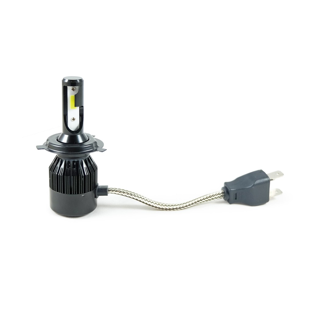 ｜規格特色｜ ・汽機車適用 ・改善原廠鹵素燈亮度不足 ・光通量3000流明 ・鋁製散熱鰭片 ・采鑽獨家授權，專利在案產品，正版公司貨，品質有保障 ｜保固｜ 非人為因素而損壞，原廠保固六個月 ｜商品內容