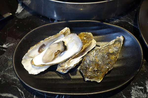 台北聚餐火鍋吃到飽-嗨蝦蝦百匯鍋物吃到飽，罐裝啤酒喝到飽，單點級水準火鍋吃到飽，頂級和牛、生蠔、盒裝冰品吃到飽