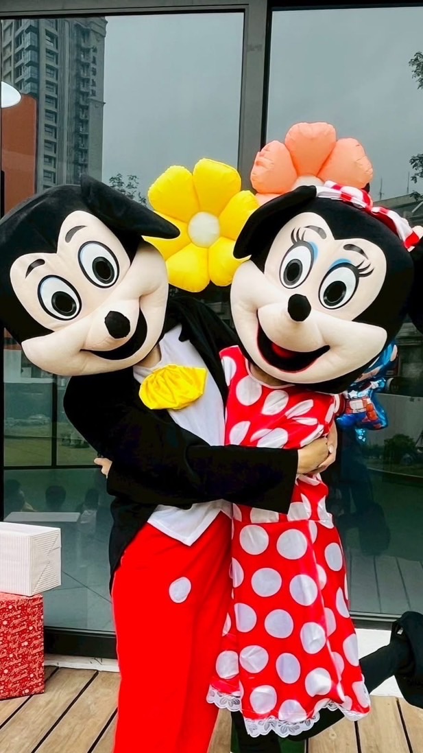 大吃大喝🥐🥨🍔🍰🍟