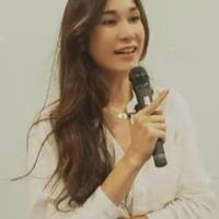 ขายและขยายธุรกิจ