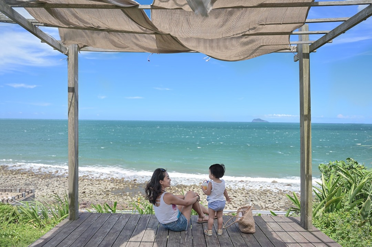 別只逛金山老街！新北人私藏６大祕境：無敵海景公車亭、全台戶外最大美術館