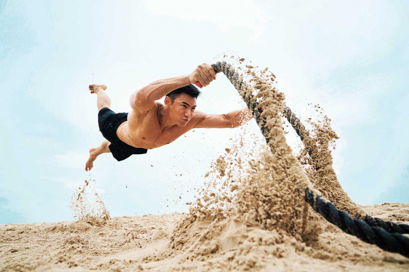 建立運動習慣後，陸羿練出一身精壯肌肉。（圖／傑星傳播提供）