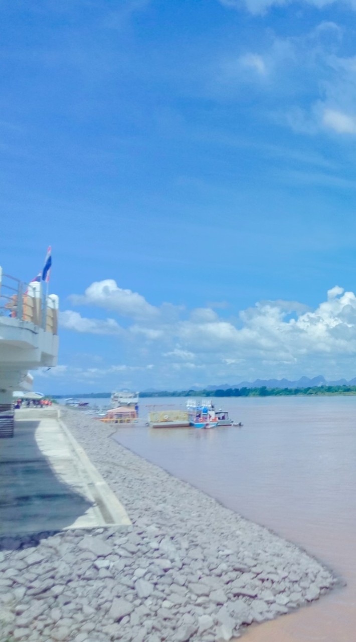 รถล่องอีสาน-ใต้  เเวะรับได้ตลอดสาย