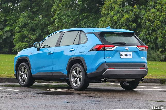 很好賣就加價賣 Toyota新年式油電rav4恐調漲2萬 81汽車交易網 Line Today