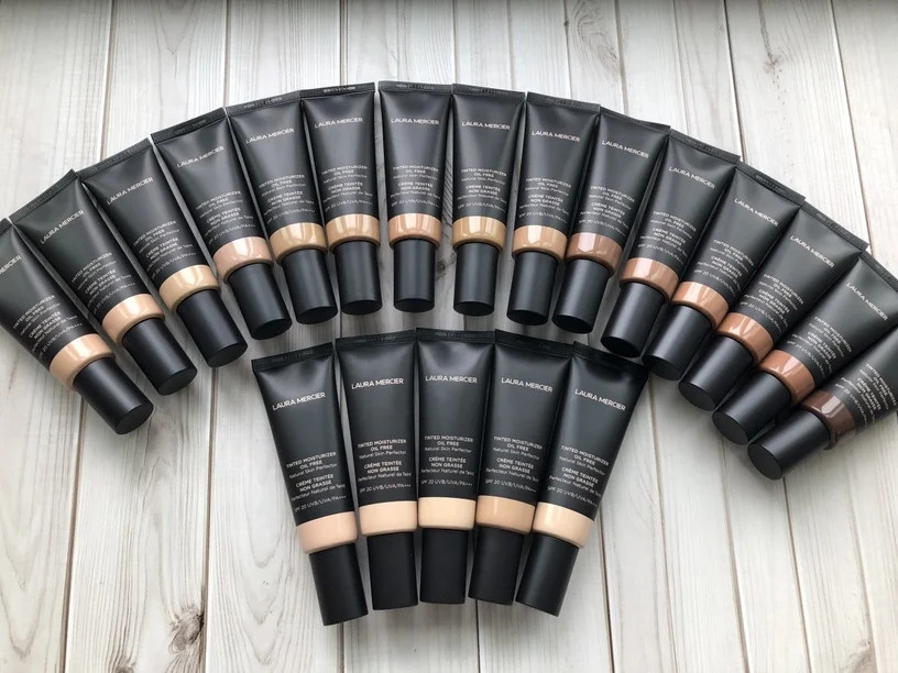 蘿拉蜜思 保濕潤色美妝蜜 清爽型 SPF20/PA+++ 50ml，NT.1800