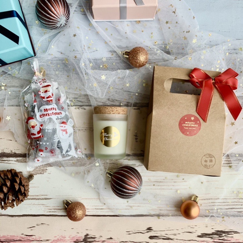 產品資訊❤️浪漫時光過敏原資訊：本產品含有花生成份： 台灣花生、75%黑巧克力、砂糖、麥芽糖重量： 60公克保存期限：2個月（未開封）茉莉花香氛蠟燭成份：大豆蠟、蜂蠟、茉莉花香氛油重量：約75公克（正