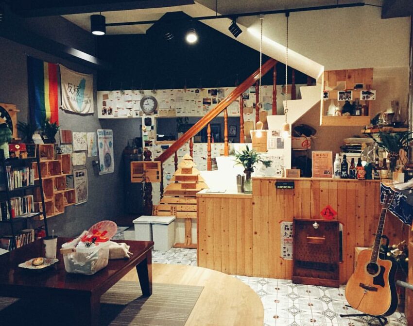 宜蘭住宿｜羅東住宿推薦｜靈感青年旅舍提供超可愛的小木屋和帳篷房型！不只空間更大更舒適，拍照起來保證吸睛～