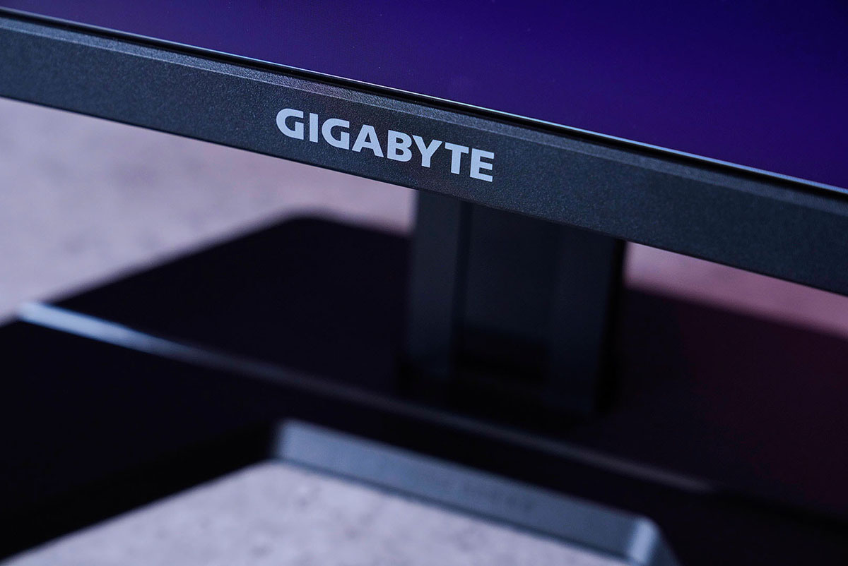 GIGA G32QC 165Hz 極速HDR 電競螢曲面幕，1ms 超快反應，OSD Sidekick 強大操控力