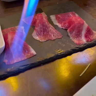 Suzuchonnさんが投稿した浜大津肉料理のお店近江牛ステーキとがぶ飲みワイン ニクバルモダンミール 大津店/オウミギュウステーキトガブノミワイン ニクバルモダンミール オオツテンの写真