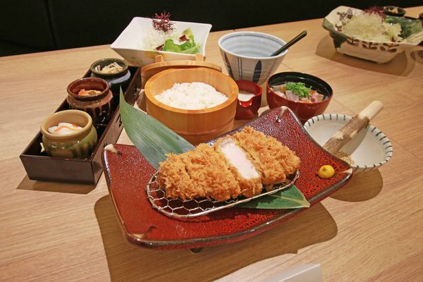 【板橋美食】靜岡勝政-來自日本的日式豬排店 【板橋美食】靜岡勝政-來自日本的日式豬排店