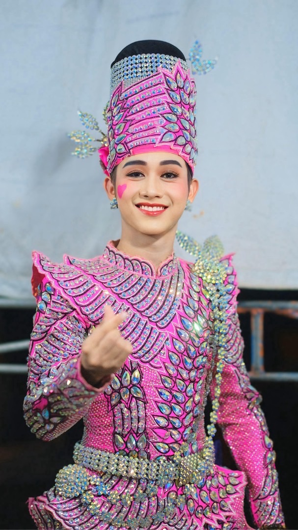 พระเอกส่องฟ้า💚🔭