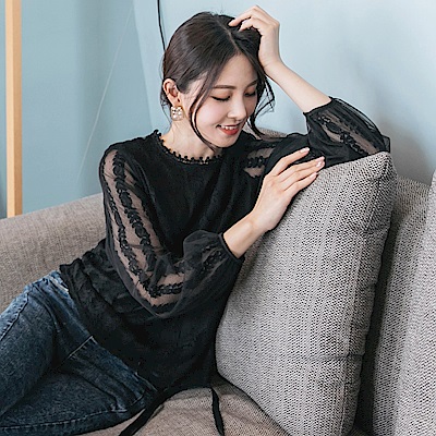 採用含棉面料，親膚質地，手感輕柔，使肌膚舒適自在一整天。 鏤空感的蕾絲雕花，繁複且細膩，打造出浪漫又優雅的韓系氛圍； OB嚴選賣場未提供換貨服務
