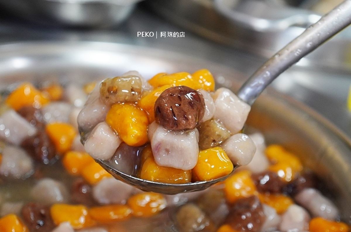 不只臭豆腐！老饕帶路「深坑老街」７必吃：最強雞屁股、豆腐麻糬、芋圓冰