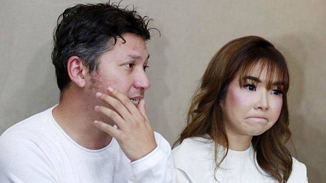 Blak Blakan Lengkap Gading Gisel Soal Cerai Dari Rujuk Hak Asuh Anak Cincin Kawin Orang Ketiga Tribun Style Line Today