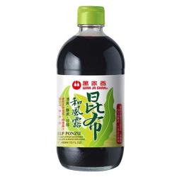 ◎萬家香-昆布和風露450g|◎|◎品牌:萬家香類型:醬油主要成分:黃豆/麥醬油成分說明:純釀醬油(水、食鹽、非基因改造黃豆(高蛋白豆片)、小麥)、蔗糖轉化液糖、純釀造醋、檸檬汁、酒精、昆布抽出物、酵