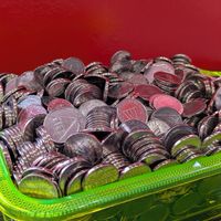 メダルゲーム一緒にプレーや当選報告などの集まり!