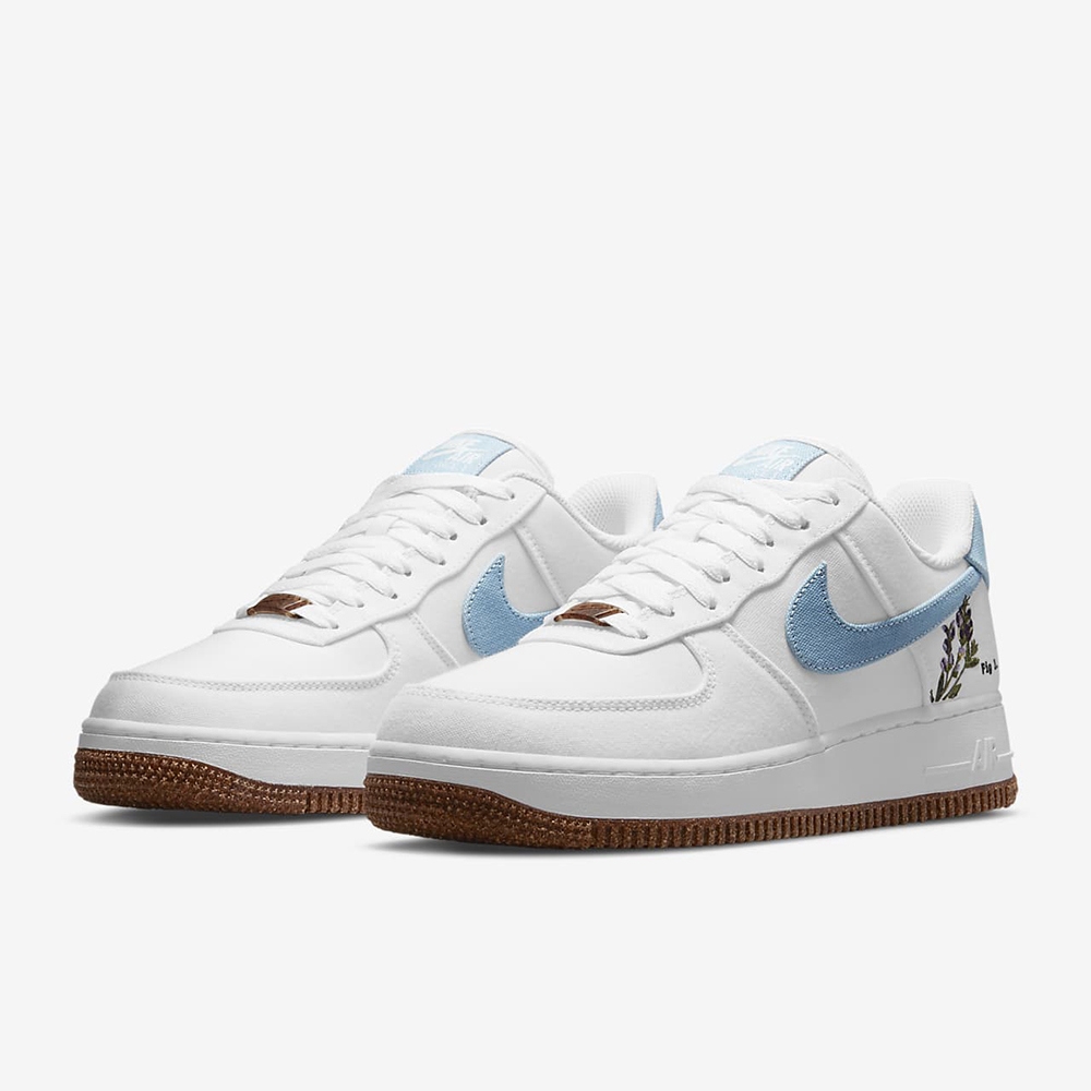 NIKE AIR FORCE 1 07 SE 女 休閒鞋 白