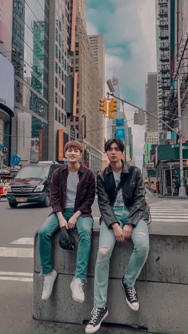 จอห์นอิลอิสเรียล!