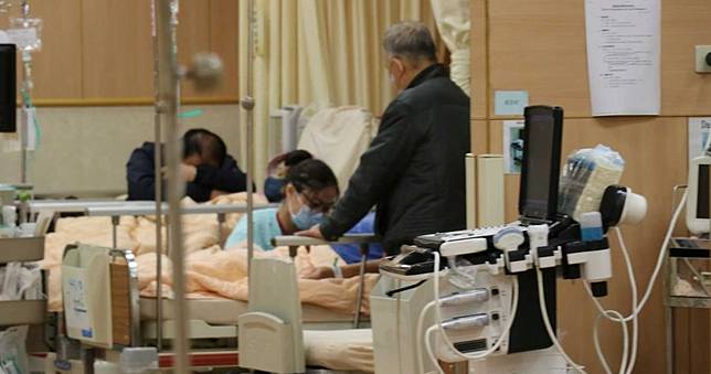 清潔工比案34更早有症狀　院內感染恐怕早已發生？