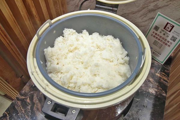 【台北美食】21金火鍋-平價湯頭又美味的超人氣小火鍋店