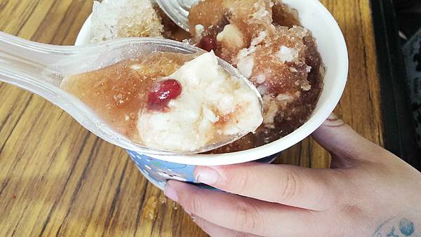 阿嬤ㄟ豆花-鶯歌老街裡，假日大排長龍的超人氣豆花店