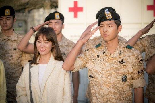 Kesaksian Sutradara DOTS Tentang Kisah Cinta Song Joong Ki - Song Hye Kyo