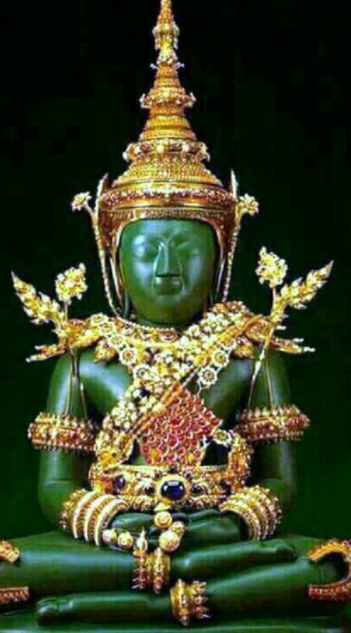 ภูมิพระมหาจักรพรรดิ์พระมหาราชาพระผู้ทรงธรรม