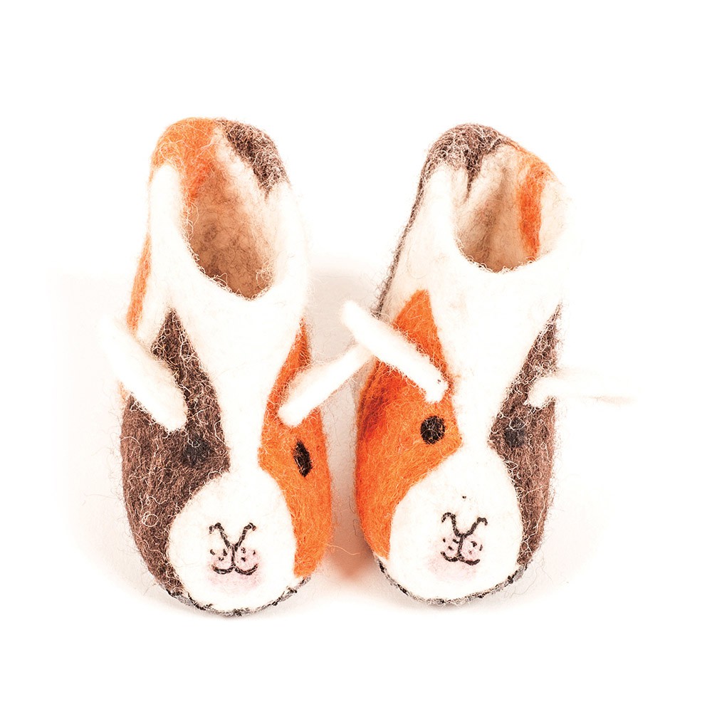 英國設計★sew heart felt放牧小羊 有機羊毛嬰兒鞋特色彌月禮 最佳首選---【商品特色】★ 100%有機羊毛★ 100%手工製造★ 無毒染料★ 適合室內拖、新生兒保暖鞋、彌月禮★ 底層麂皮