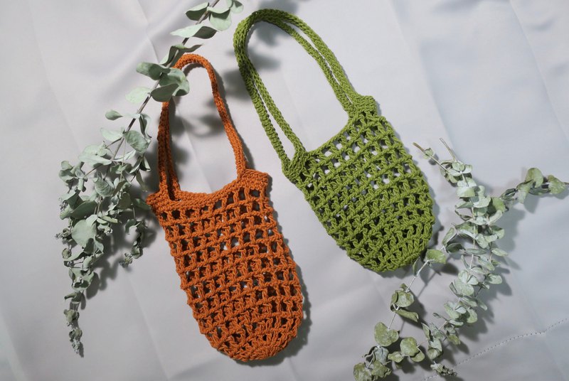 在環保杯也成了生活必需品以後， 你也總是在背包與手提袋中找不到位子嗎？ 那就來為它製作一個專屬的家吧！