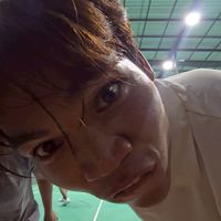 🏸