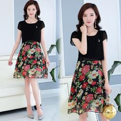 ◎無論華麗復古 可愛俏皮 小資熟女都適合|◎快來選購妳的美麗服裝 令男孩怦然心動穿衣學|◎品牌:K.W.品牌定位:流行品牌款式:洋裝適穿性別:女生顏色:黑色系適穿季節:春夏流行元素:印花/彩繪主材質: