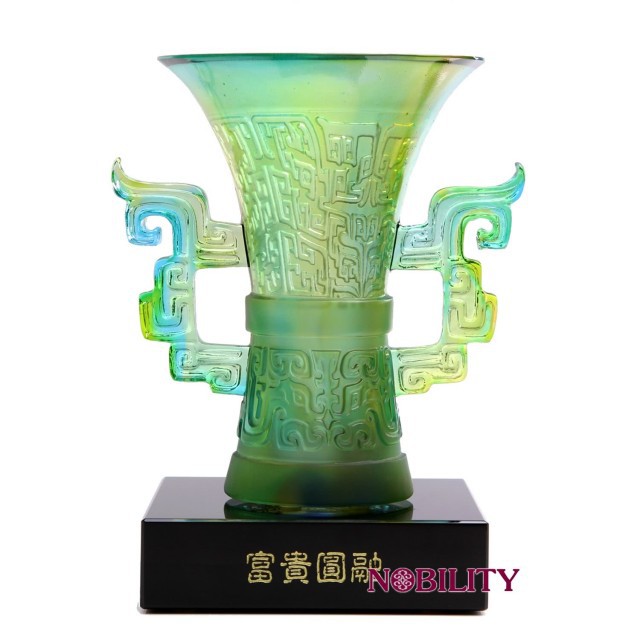 品牌：三卡寶品名：富貴圓融琉璃擺飾材質：手工製造脫臘琉璃顏色：混色尺寸：12x9x15cm±5%贈品：1. 三卡寶公司保證卡乙張2. 高雅時尚精美包裝盒乙個【鑑賞期及退貨注意事項】1. 本商城購物享有