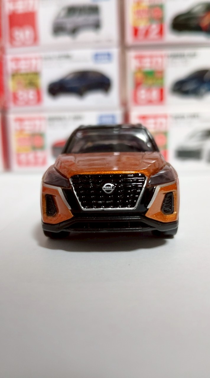 キックスのミニカー