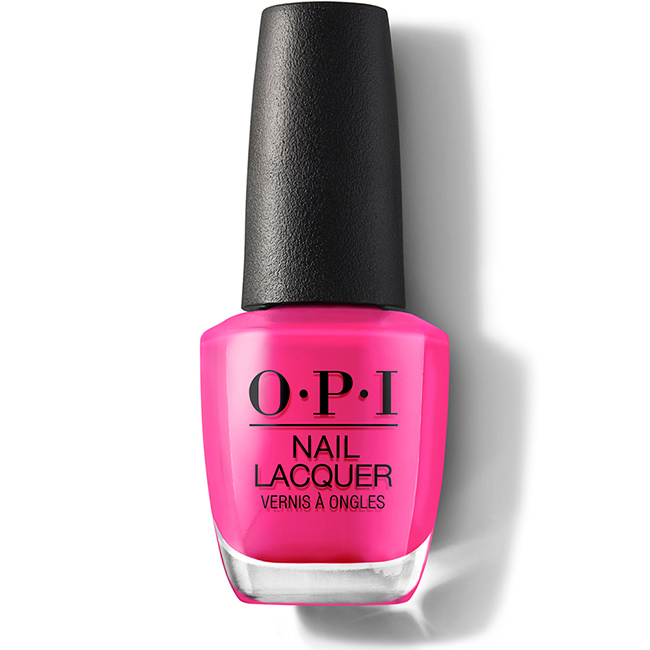 opi the nutcracker and the four realms胡桃鉗幻遊系列，將環繞電影中的奇幻場景濃縮為絢麗奪目的指彩元素，包含展現城堡華麗氣勢的紅梨色「糖果王國」、代表糖梅仙女的「糖
