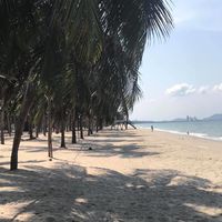 เที่ยวบางแสนกัน