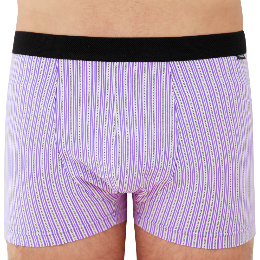 ↓↓↓↓↓點我看同款內衣褲商品↓↓↓↓↓#百搭條紋系列 #百搭條紋#內褲 #四角褲 #中低腰 #男褲 #四角男褲 #條紋 #貼身四角褲 #竹炭纖維 #紫色1. 材質運用黑竹炭紗，特性如下：● 釋放遠紅