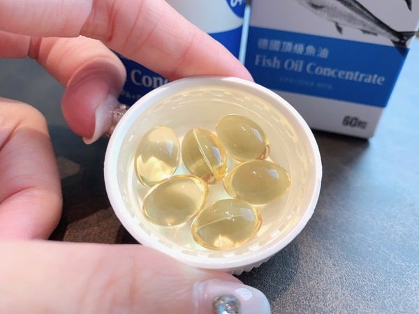 「魚油」來自德國KD Pharma大廠原料，陳美鳳代言市售含量最高的Omega3 84%，EPA+DHA 80%ー大研生醫德國頂級魚油開箱分享