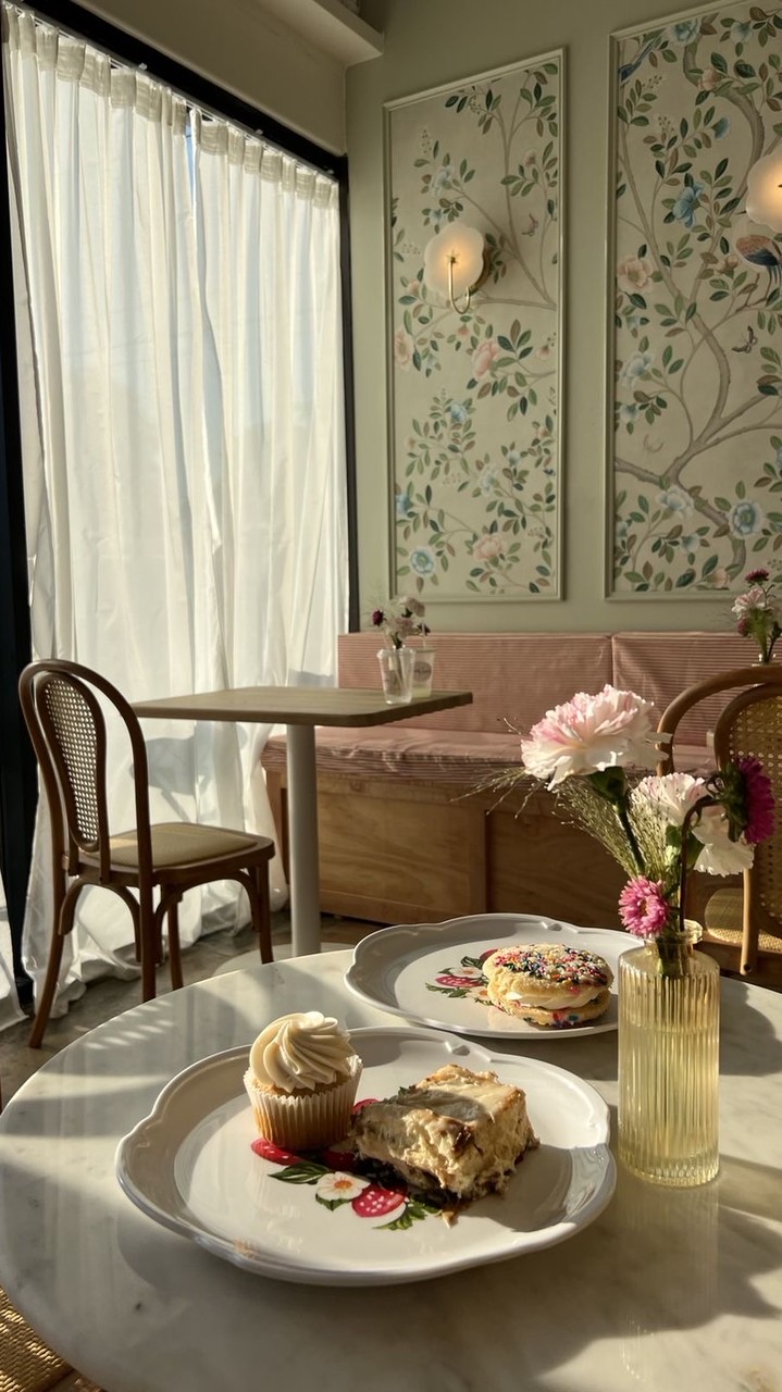 🎀🐰✨ อินฟลูหาเพื่อนช่วยถ่ายรูป ทำคอนเท้น